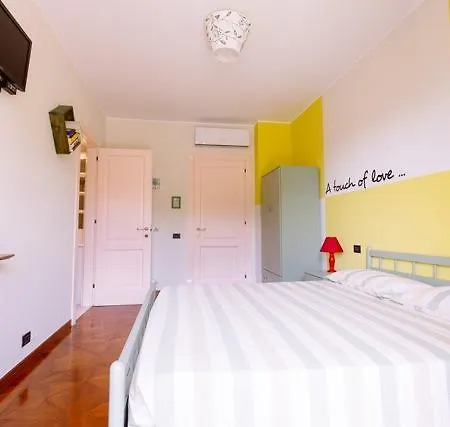 A Casa Di Lucio E Giuliana Bed & Breakfast 4*